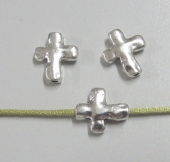 10 unid. Abalorio aleación de metal pasador cruz. Tamaño 13x12mm. Agujero 1,4mm