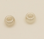 20 unidades. Bola de zamak bao de plata brillante 6mm, interior 3mm