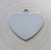 PERSONALIZADO. Colgante acero inoxidable corazn 33 x 34 x 1mm. Agujero 3mm. Plazo 4-5 das laborables