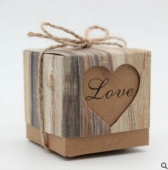 Caja papel kraft corazon love. Tamao 5x5x5mm.