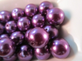 Abalorio bola acrlica 12mm morado imitacin perla. Pase 1,5mm