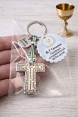 Llavero Comuni�n de cuero con medalla en acero inoxidable personalizada. Cruz, Argolla y terminales en aleaci�n de metal.