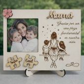 Marco de fotos personalizado para mam� en madera MDF blanca con detalles dorados. Tama�o 173x113x3mm.