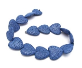 Abalorio de lava natural porosa corazn 20mm. Azul fuerte