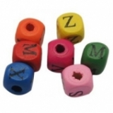 Abalorios letras cubo colores 10x10mm