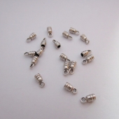 Terminal zamak 7x3,2mm. Interior 2mm. Bao de plata mate